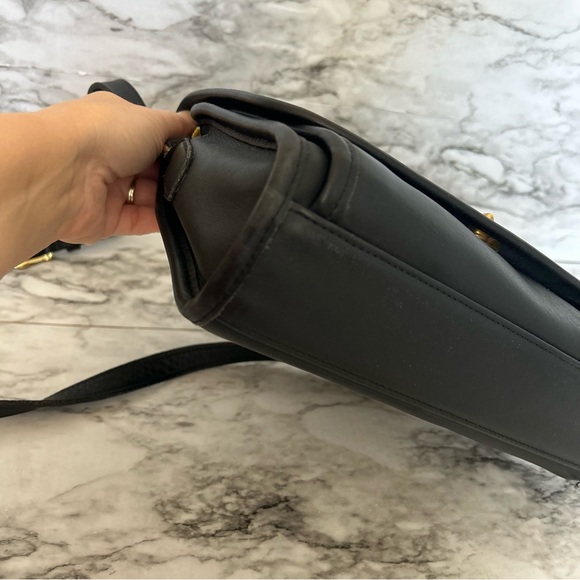 Coach Ridgefield 9812 Black Leather VTG Vintage 90s Y2K Coach crossbody J9D-9812 - Picture 11 of 15